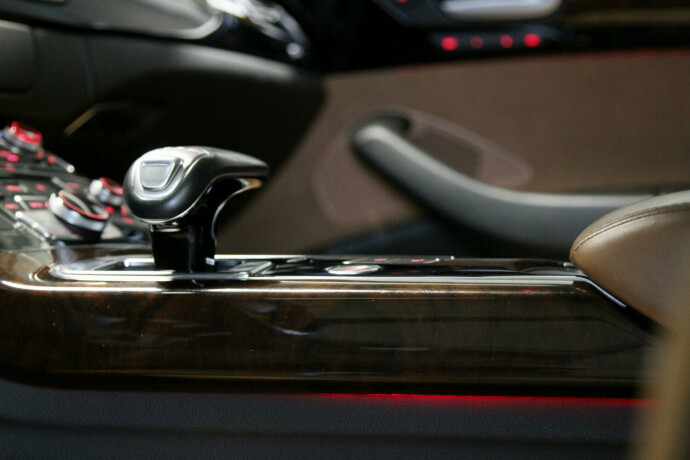 audi-a8-bensin-2016-big-20