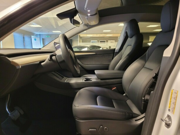tesla-model-y-elektrisitet-2023-big-20