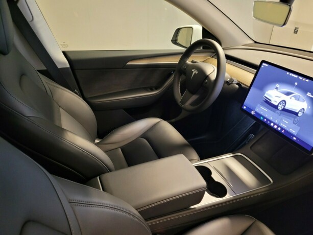 tesla-model-y-elektrisitet-2023-big-13