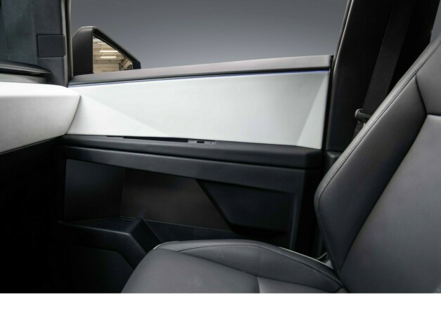 tesla-cybertruck-elektrisitet-2024-big-51