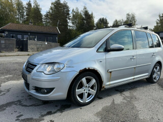Volkswagen | Touran | Diesel | 2010