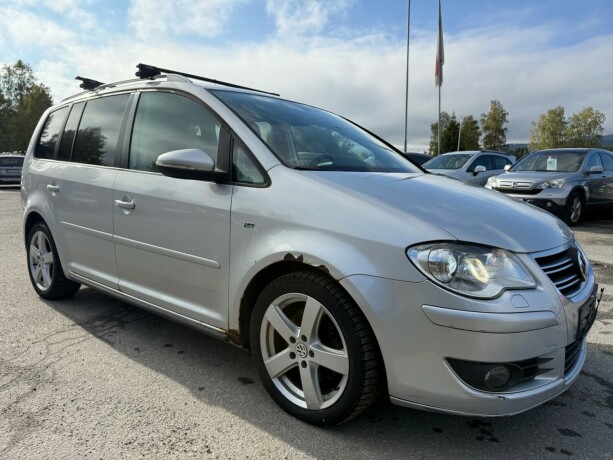 volkswagen-touran-diesel-2010-big-6