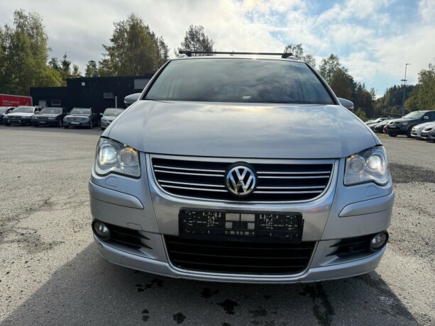 volkswagen-touran-diesel-2010-big-7