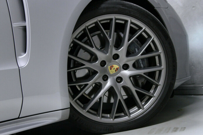 porsche-panamera-elektrisitetbensin-2018-big-44