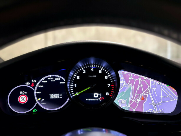 porsche-panamera-elektrisitetbensin-2018-big-25