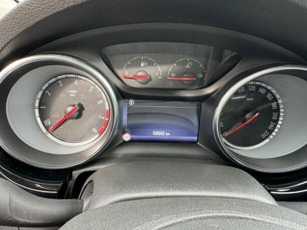 opel-astra-bensin-2017-big-20