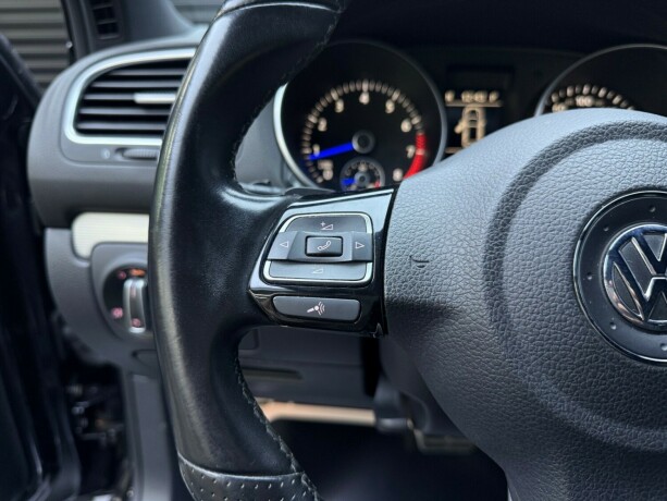 volkswagen-golf-bensin-2012-big-14
