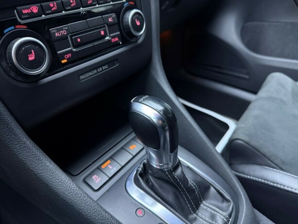 volkswagen-golf-bensin-2012-big-26