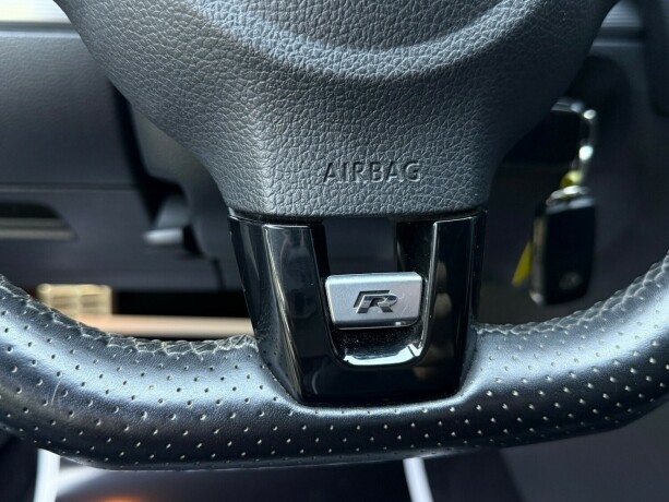 volkswagen-golf-bensin-2012-big-17