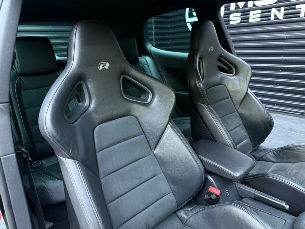 volkswagen-golf-bensin-2012-big-31