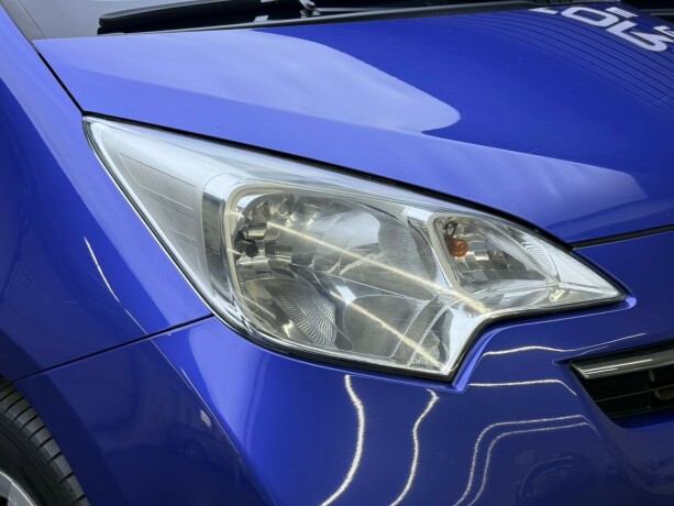 toyota-verso-s-bensin-2012-big-3