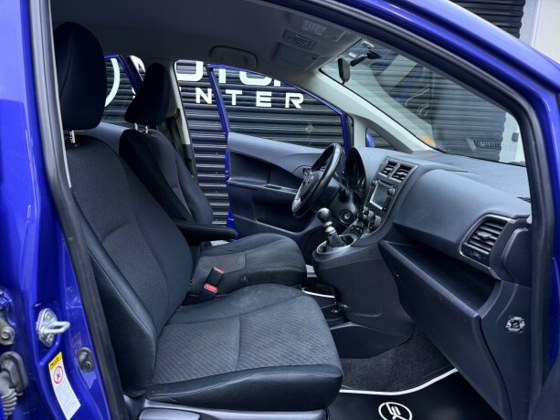toyota-verso-s-bensin-2012-big-20