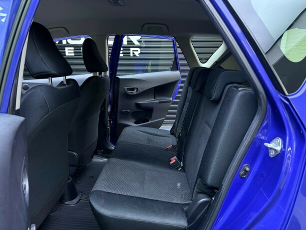 toyota-verso-s-bensin-2012-big-21