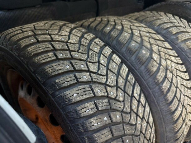 toyota-verso-s-bensin-2012-big-24
