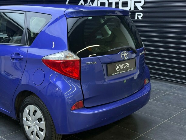 toyota-verso-s-bensin-2012-big-5