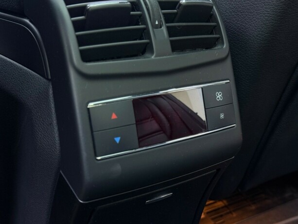 mercedes-benz-e-klasse-bensin-2011-big-43