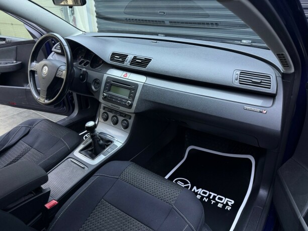 volkswagen-passat-diesel-2006-big-11
