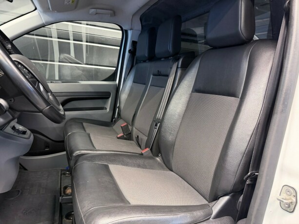 peugeot-expert-diesel-2020-big-12