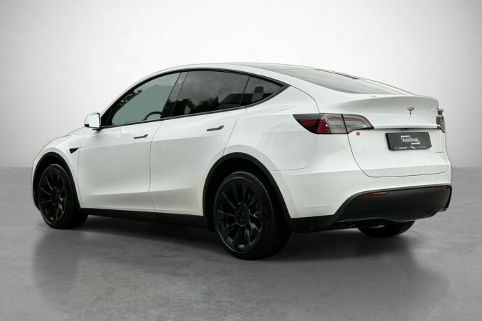 tesla-model-y-elektrisitet-2021-big-9