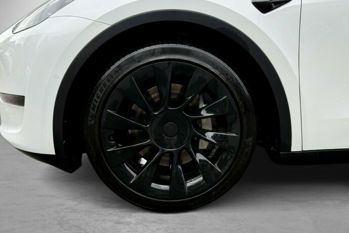 tesla-model-y-elektrisitet-2021-big-7