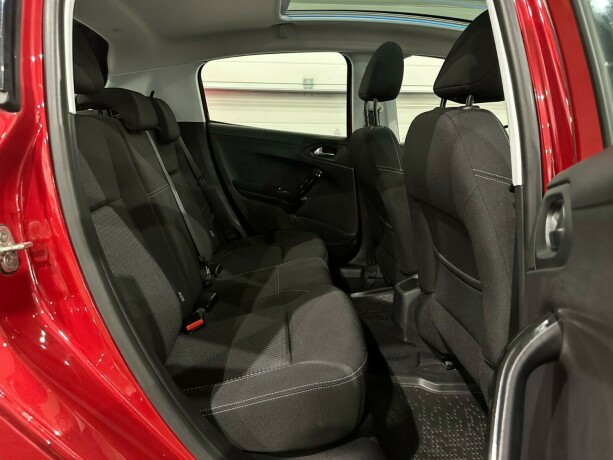 peugeot-208-bensin-2019-big-9