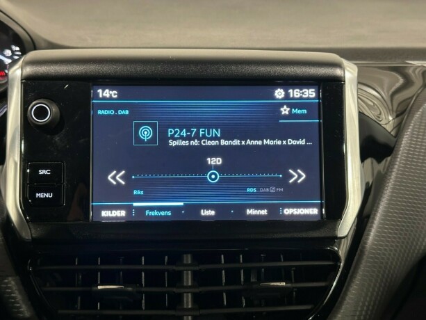 peugeot-208-bensin-2019-big-16