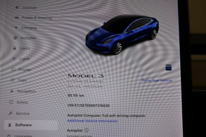 tesla-model-3-elektrisitet-2019-big-38
