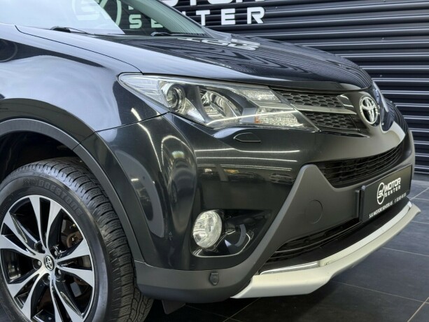 toyota-rav4-bensin-2015-big-3