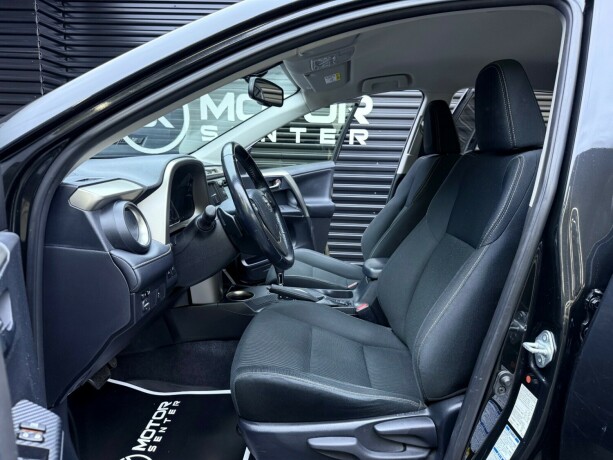 toyota-rav4-bensin-2015-big-27