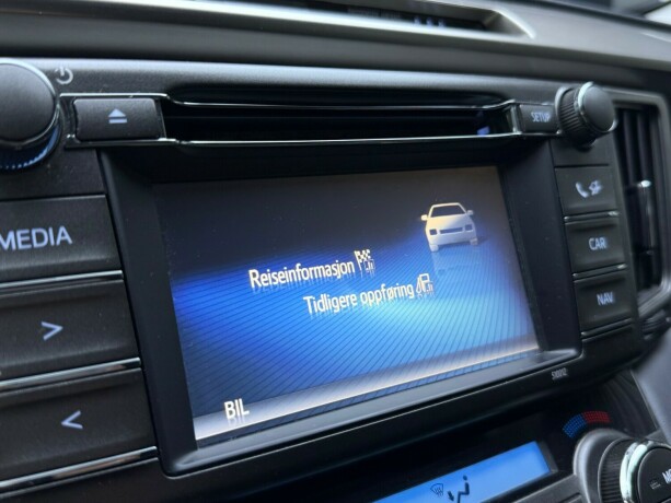 toyota-rav4-bensin-2015-big-19
