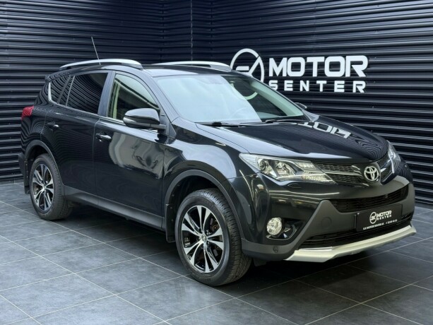 toyota-rav4-bensin-2015-big-0