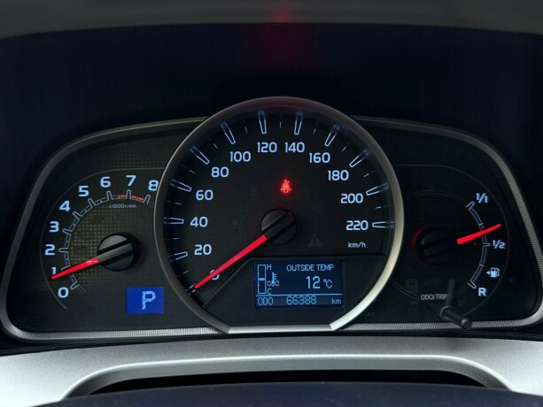 toyota-rav4-bensin-2015-big-16