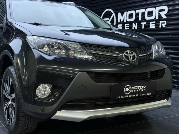toyota-rav4-bensin-2015-big-2