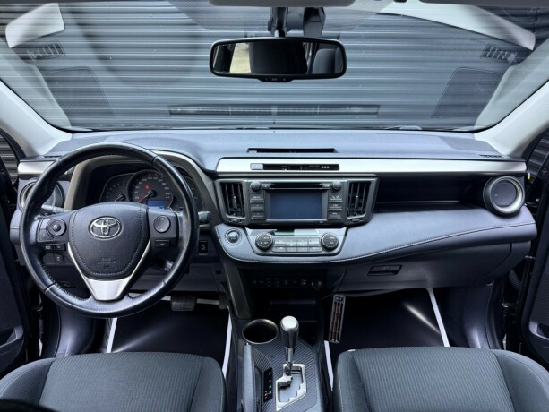 toyota-rav4-bensin-2015-big-9