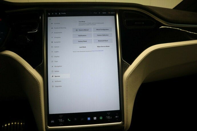 tesla-model-x-elektrisitet-2017-big-36