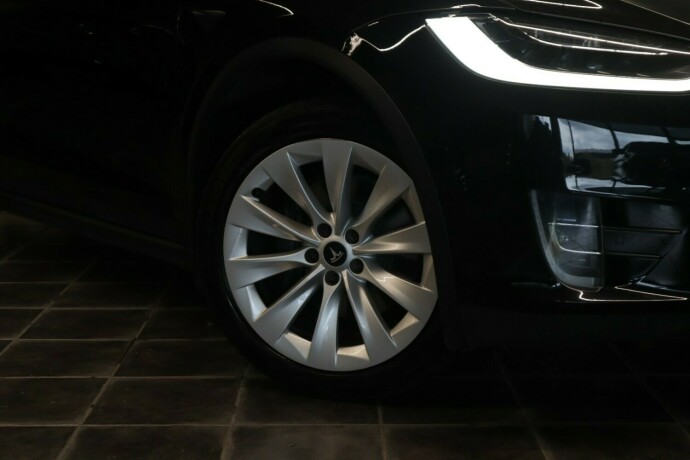 tesla-model-x-elektrisitet-2017-big-41