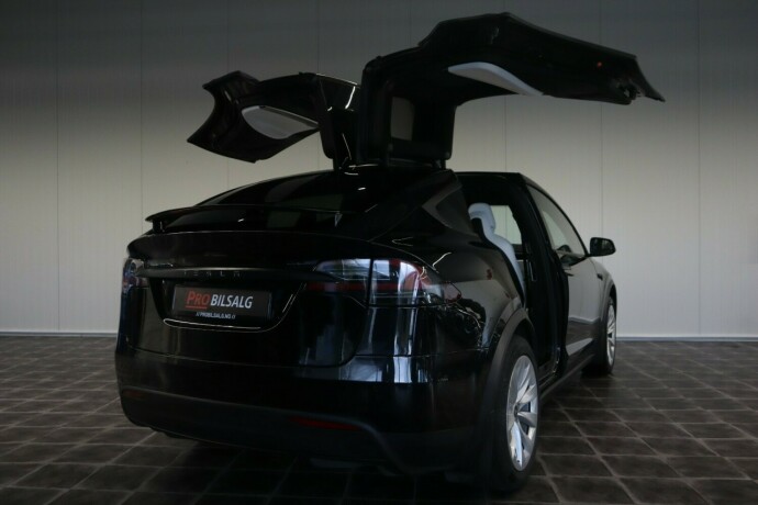 tesla-model-x-elektrisitet-2017-big-39