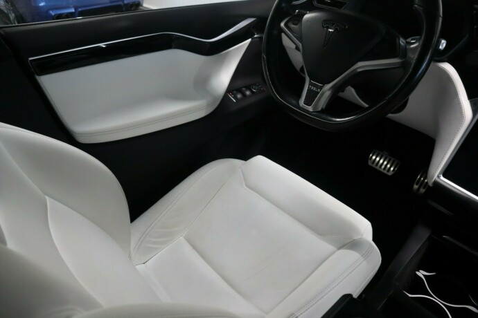 tesla-model-x-elektrisitet-2017-big-15