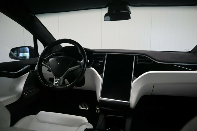 tesla-model-x-elektrisitet-2017-big-17