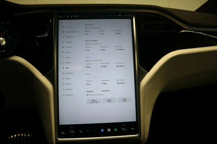tesla-model-x-elektrisitet-2017-big-33