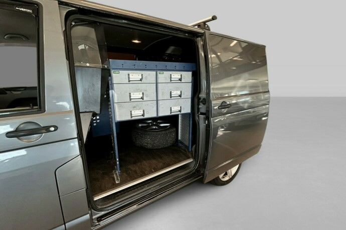 volkswagen-transporter-diesel-2013-big-6