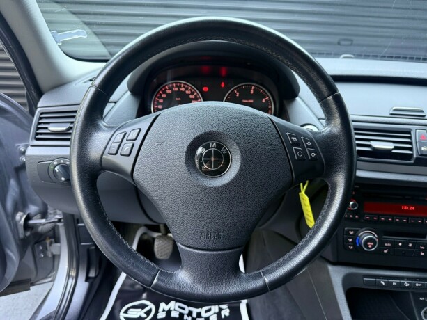 bmw-x1-diesel-2010-big-12