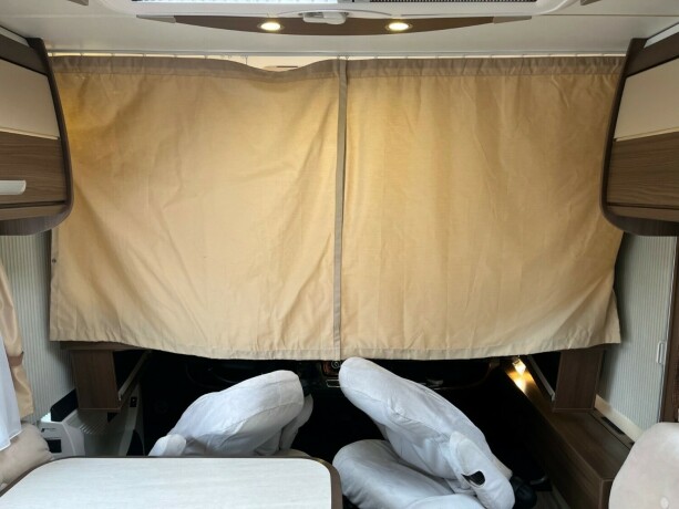 dethleffs-i-7010-2-2-enkle-lave-senger-bak-senkeseng-alde-ac-i-bil-bodel-vinterpakke-god-nyttelast-diesel-2013-big-28