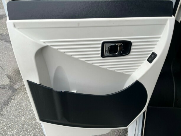 dethleffs-i-7010-2-2-enkle-lave-senger-bak-senkeseng-alde-ac-i-bil-bodel-vinterpakke-god-nyttelast-diesel-2013-big-19