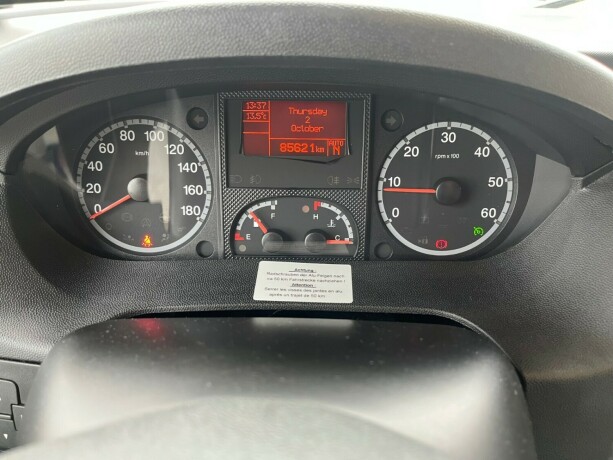dethleffs-i-7010-2-2-enkle-lave-senger-bak-senkeseng-alde-ac-i-bil-bodel-vinterpakke-god-nyttelast-diesel-2013-big-21