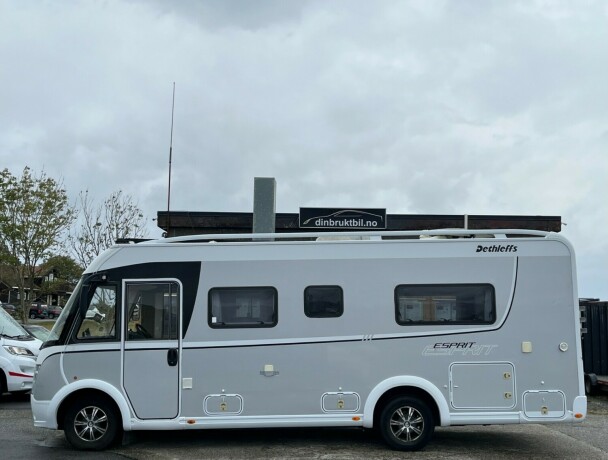 dethleffs-i-7010-2-2-enkle-lave-senger-bak-senkeseng-alde-ac-i-bil-bodel-vinterpakke-god-nyttelast-diesel-2013-big-7