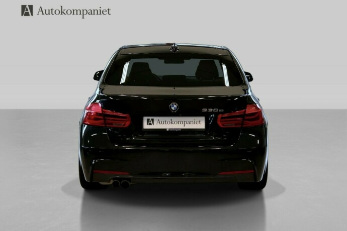 bmw-3-serie-elektrisitetbensin-2018-big-5