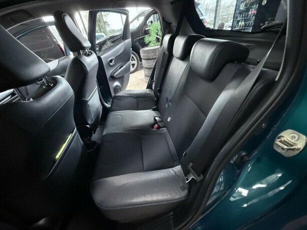 toyota-yaris-bensin-2013-big-32