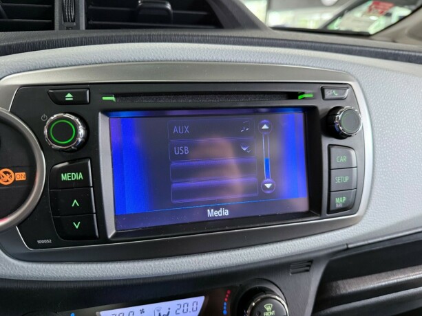 toyota-yaris-bensin-2013-big-21