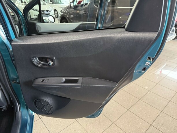 toyota-yaris-bensin-2013-big-30